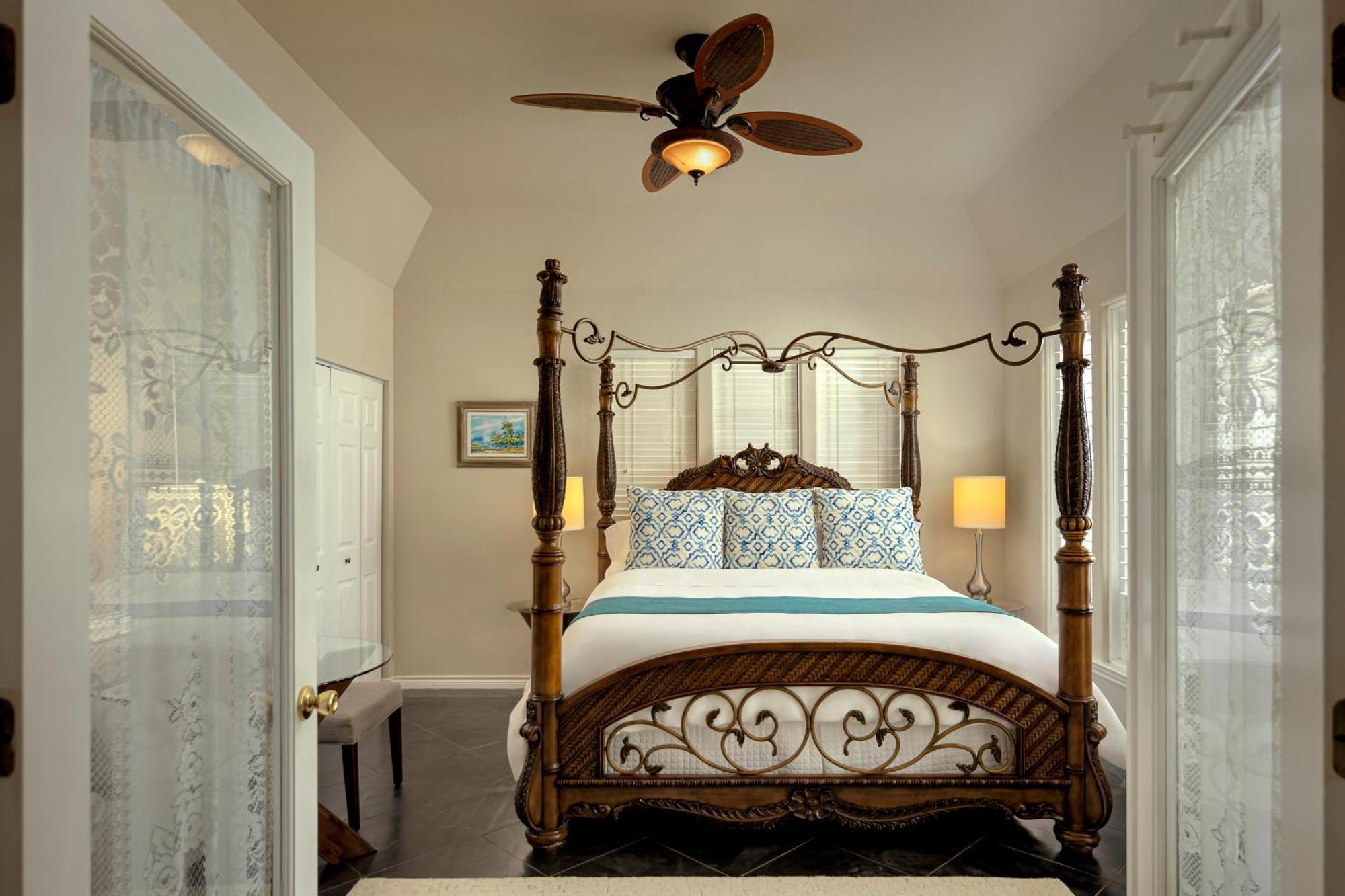 Blair House Inn And Spa Уимбърли Стая снимка